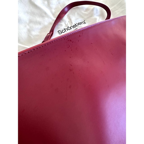 Italian Leather $467 Value Red Handbag Timeless Elegance at a Great Price! *READ - Picture 4 of 12